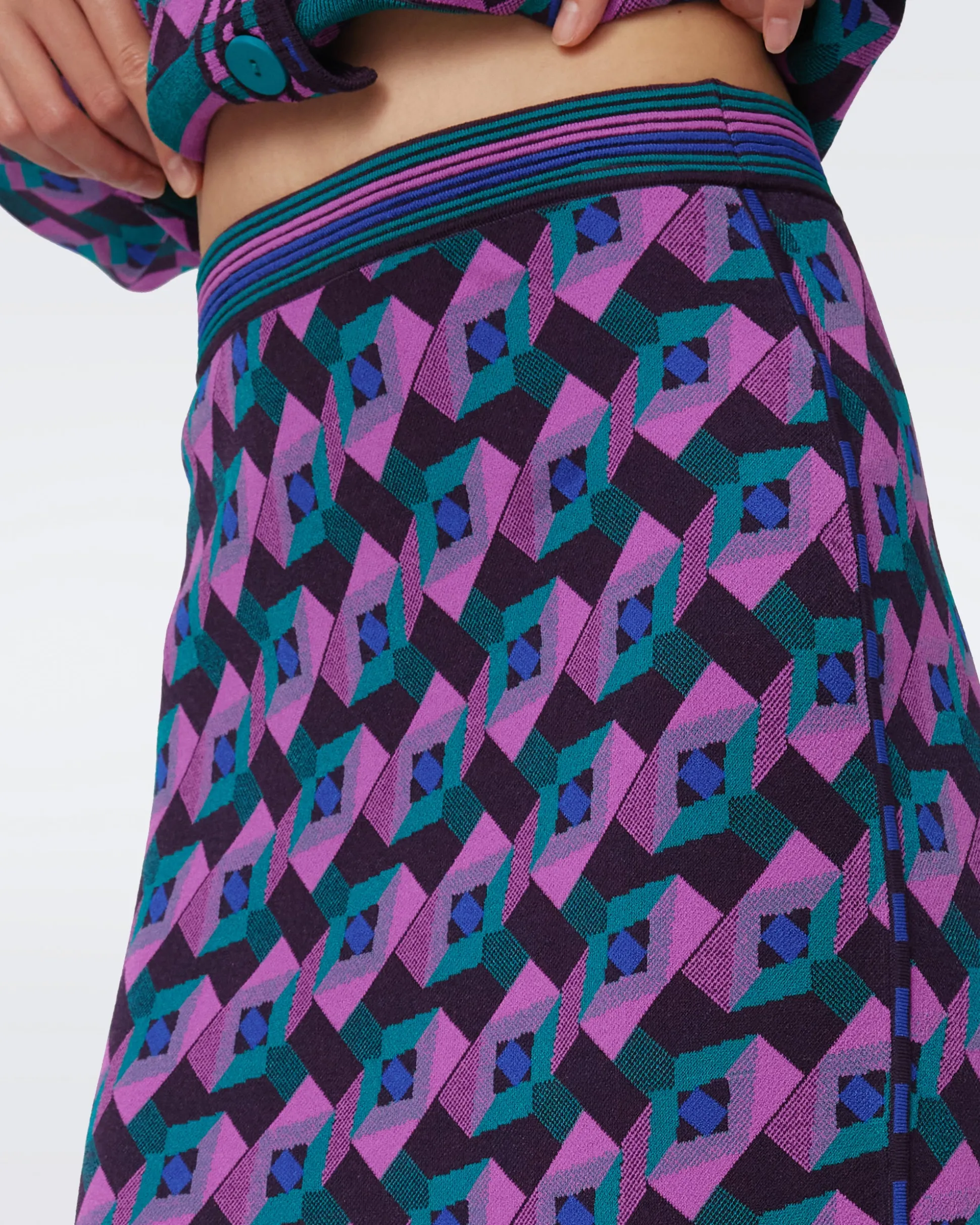 Gusta Knit Jacquard Skirt