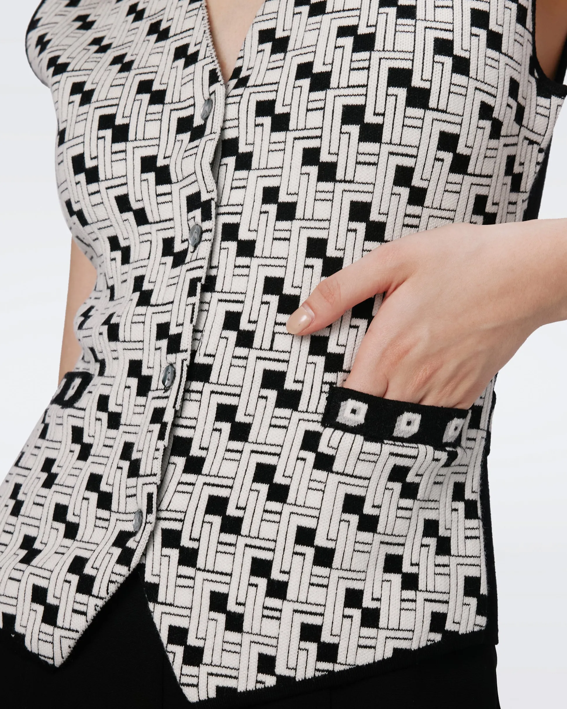 Jil Knit Jacquard Vest